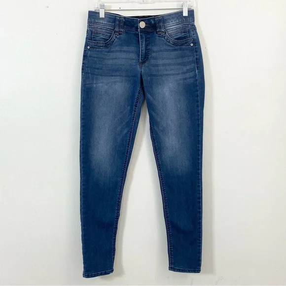 Democracy Women's 27 In. Ab-Tech Pull-On Jeans In Blue, 8